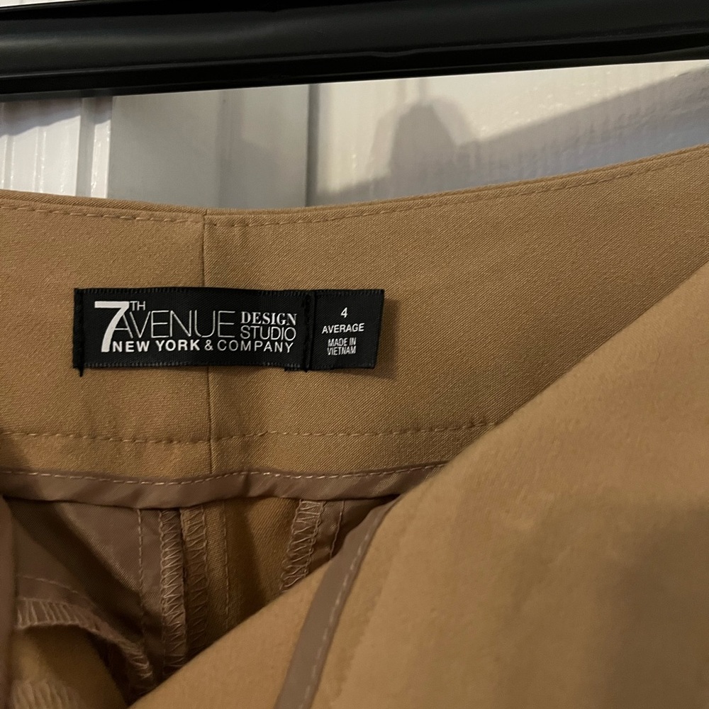 Business attire New York Company pant suit